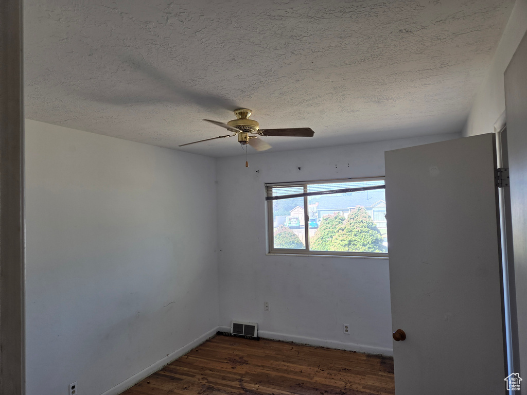 5256 S 2000 W Roy, UT 84067