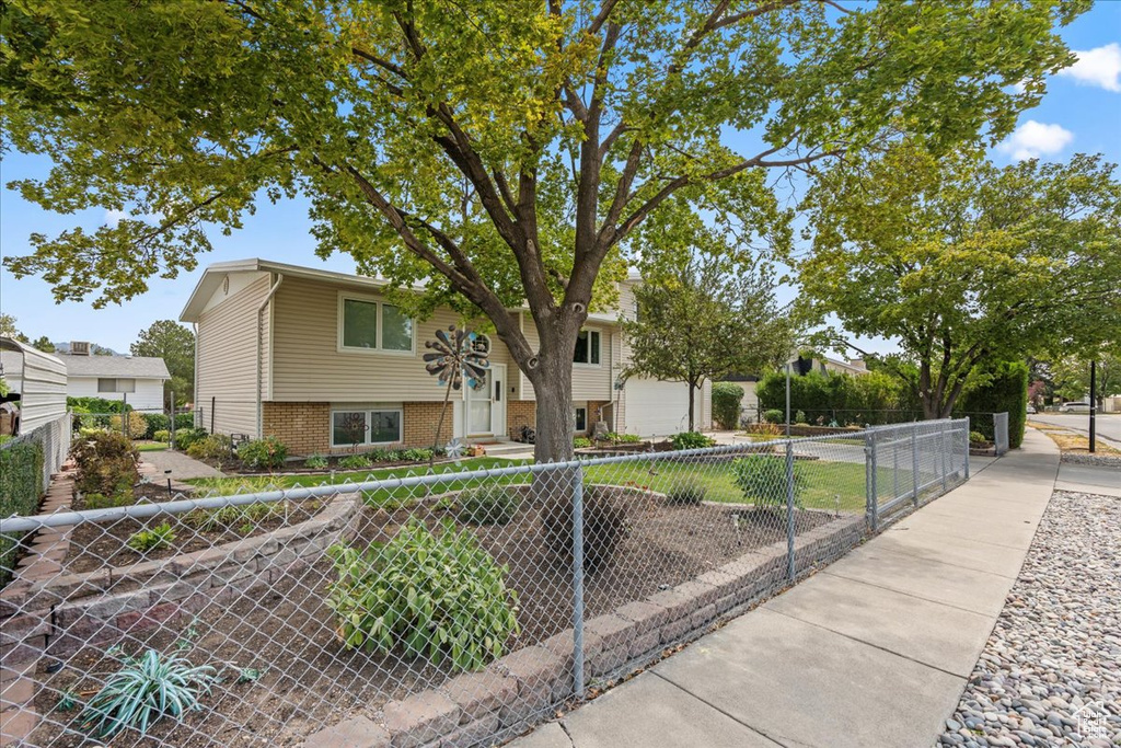 6629 S GEORGIA DR West Jordan, UT 84084