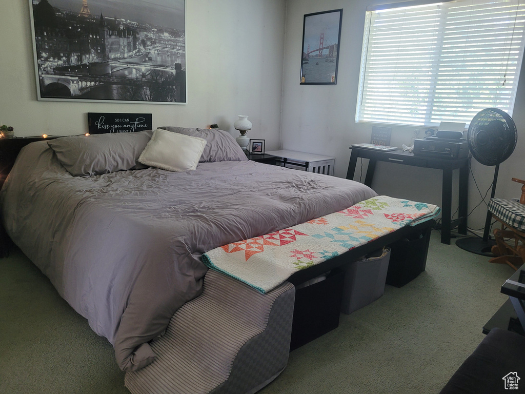 Photo 10 for MLS #2106596 at 5502 N Ardennes Way