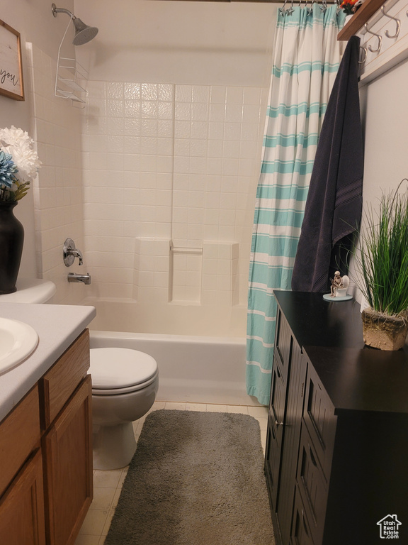 Photo 3 for MLS #2106596 at 5502 N Ardennes Way