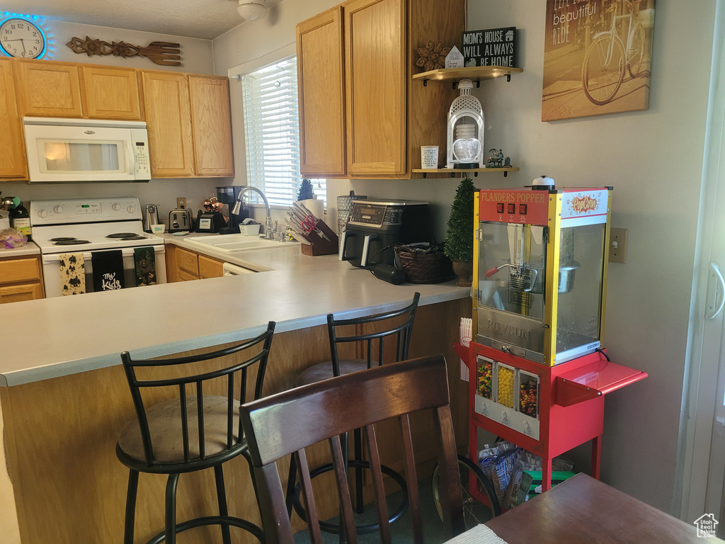 Photo 8 for MLS #2106596 at 5502 N Ardennes Way
