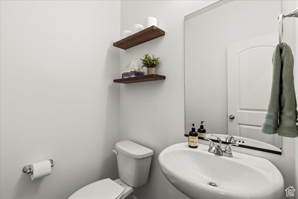 Photo 12 for MLS #2106597 at 1904 E Rock Hollow Rd