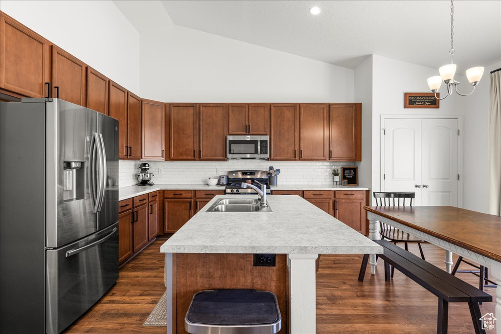 Photo 10 for MLS #2106597 at 1904 E Rock Hollow Rd