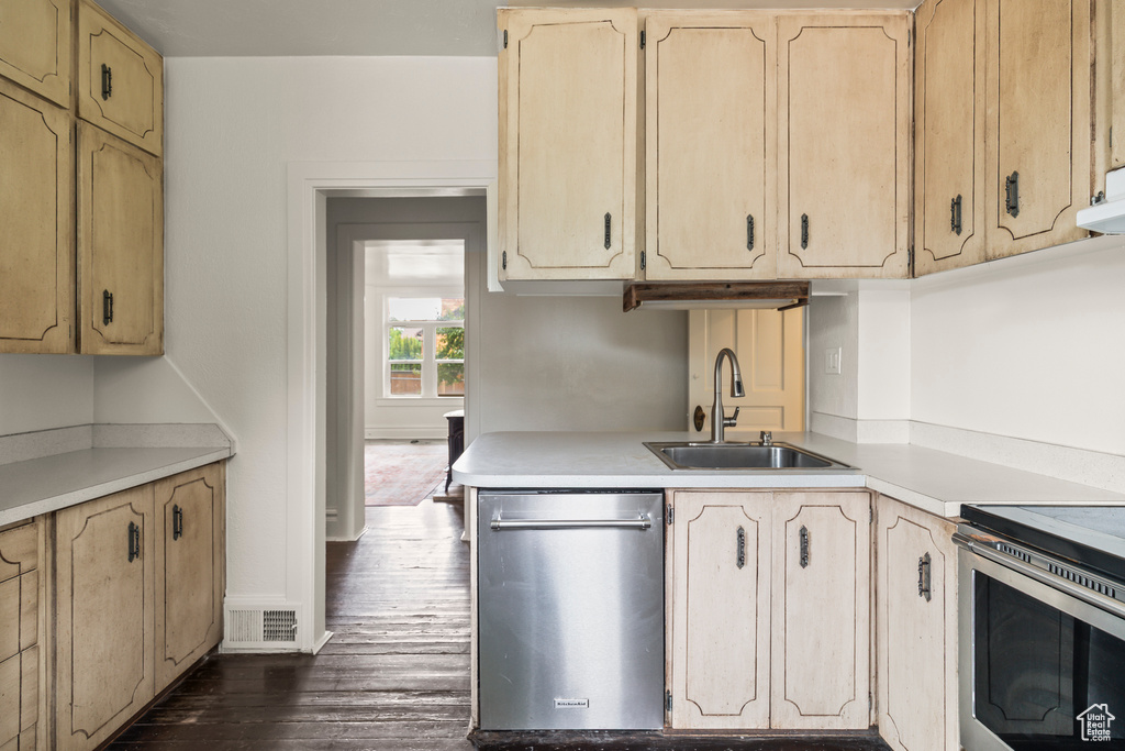Photo 4 for MLS #2106600 at 143 W 200 South