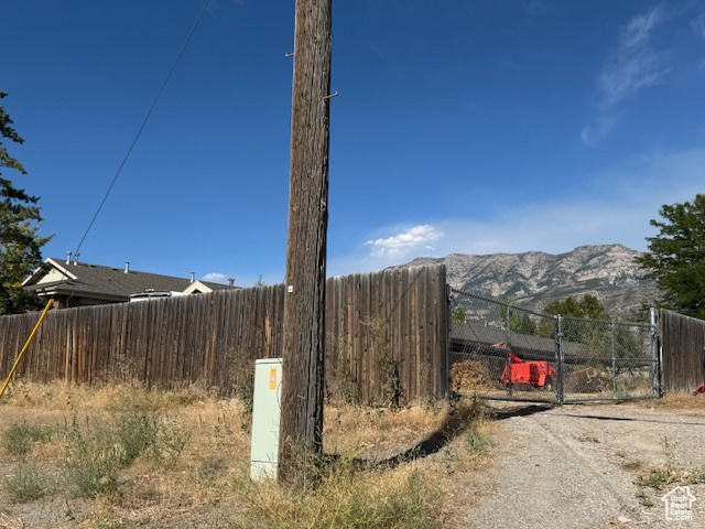 1927  COLUMBIA LN Orem, UT 84097