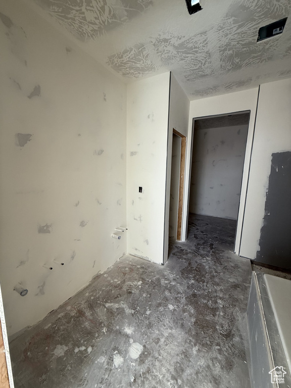 Photo 10 for MLS #2106617 at 5318 S Shorebreak Dr