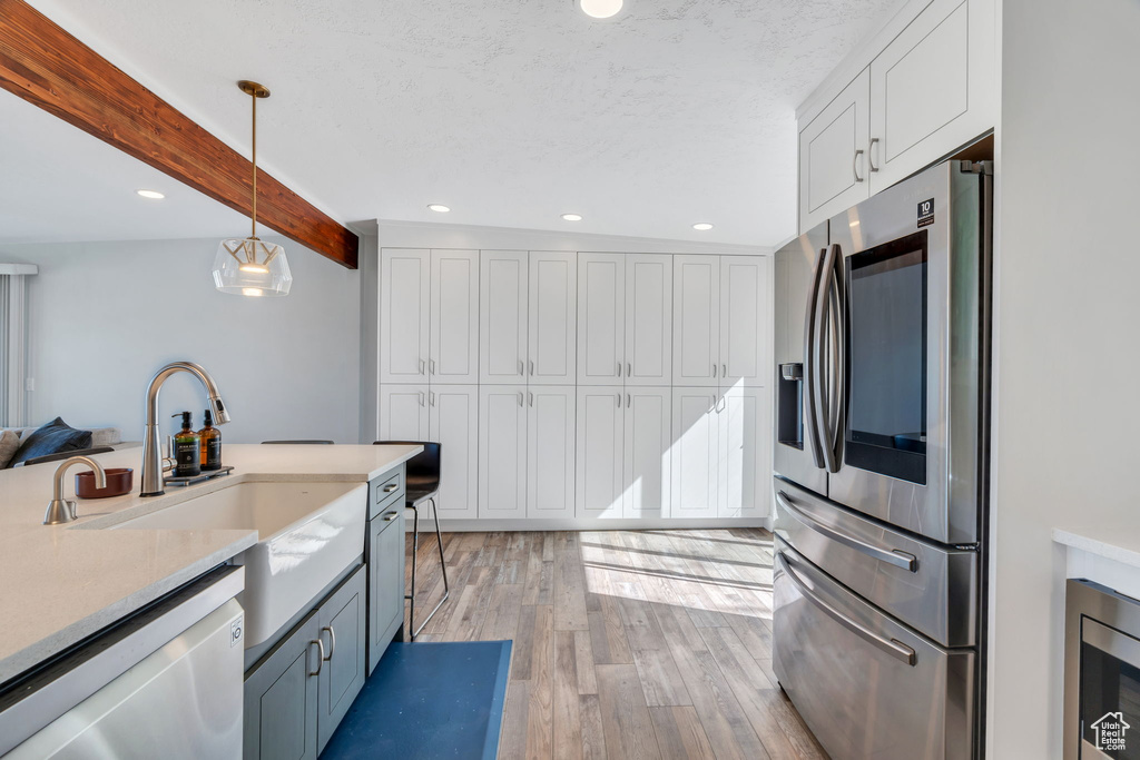 6557 S 2600 E Cottonwood Heights, UT 84121