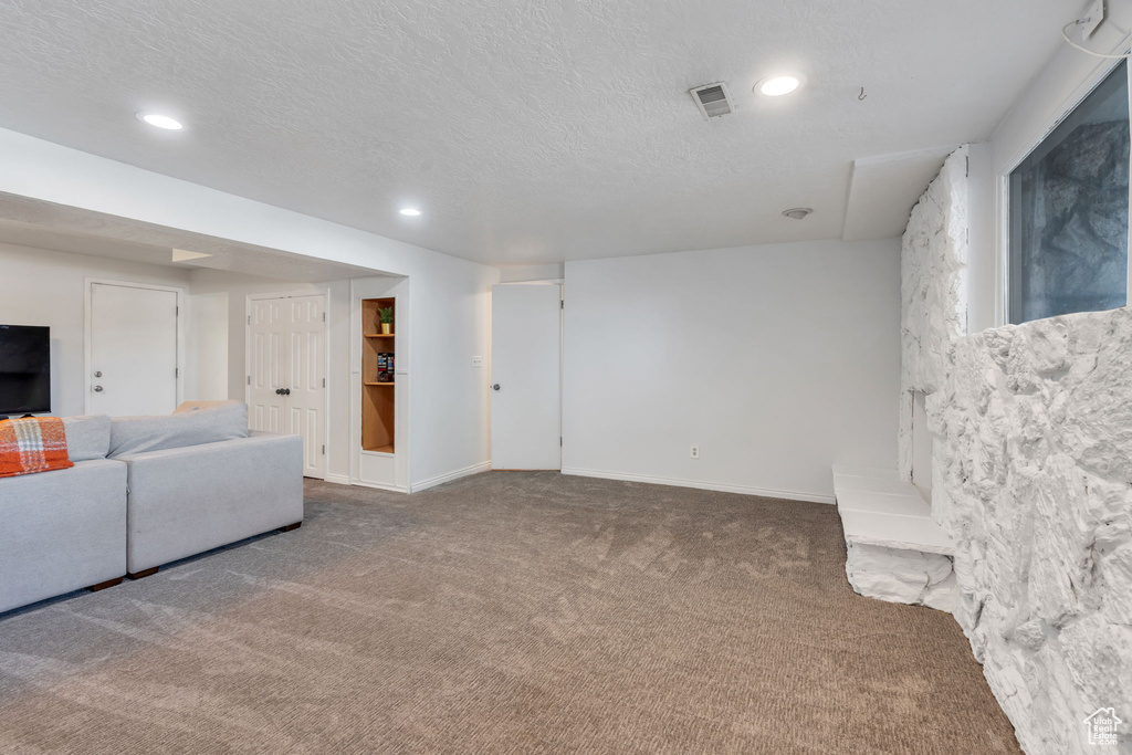 6557 S 2600 E Cottonwood Heights, UT 84121