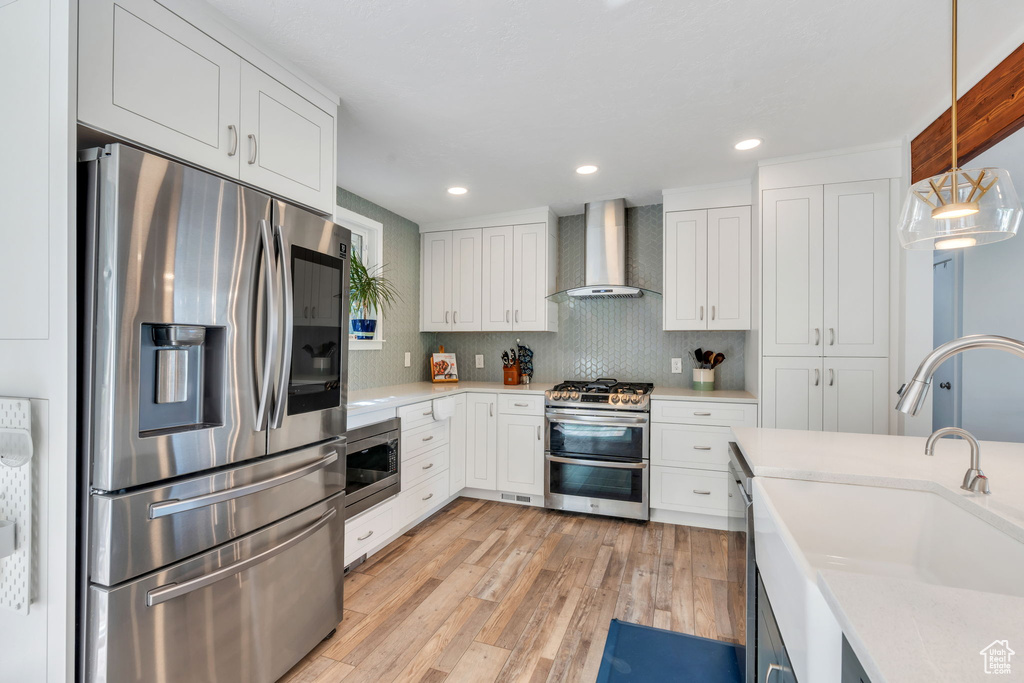 6557 S 2600 E Cottonwood Heights, UT 84121