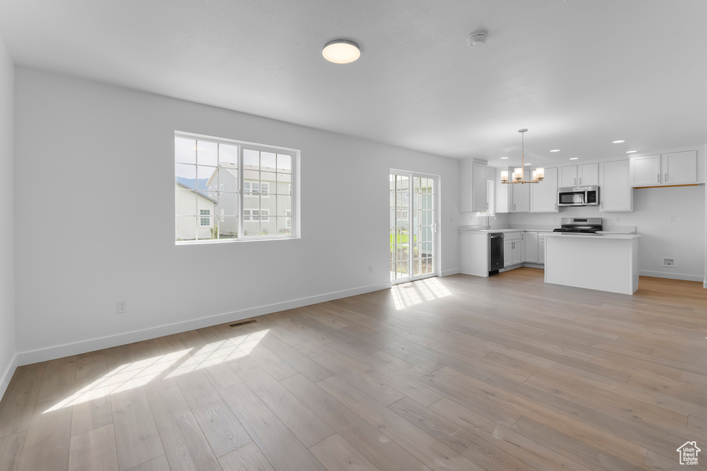 Photo 4 for MLS #2106623 at 5654 N Regatta Ln