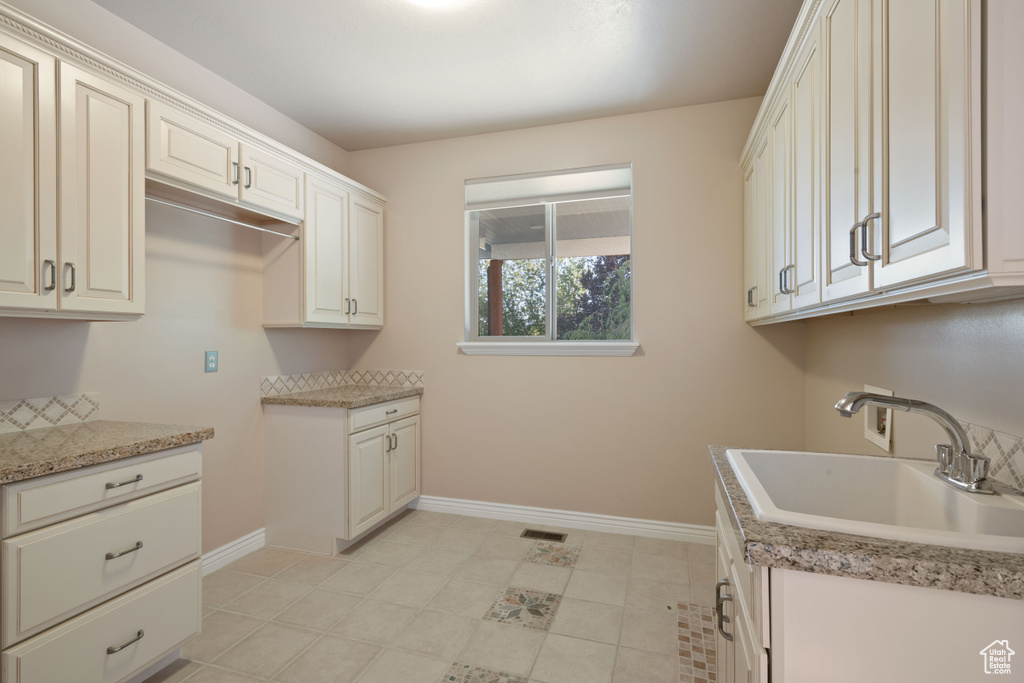 2368 E 8300 S South Weber, UT 84405