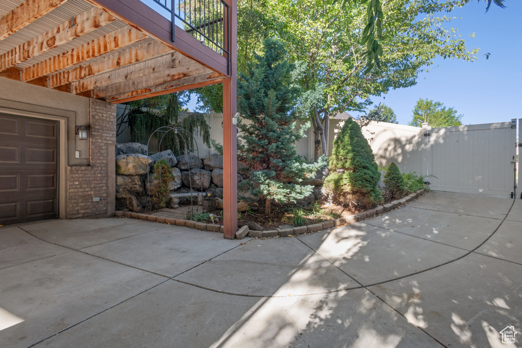 2368 E 8300 S South Weber, UT 84405