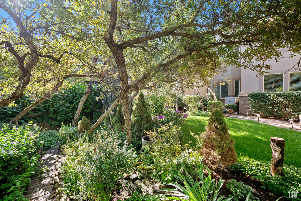 2368 E 8300 S South Weber, UT 84405