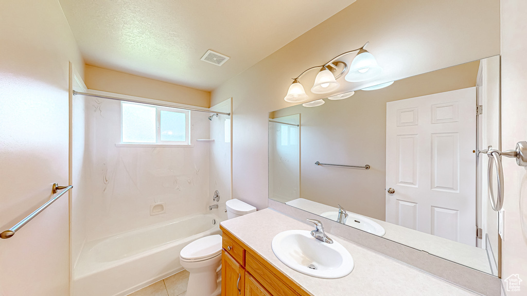 Photo 14 for MLS #2106642 at 2816 W 960 North