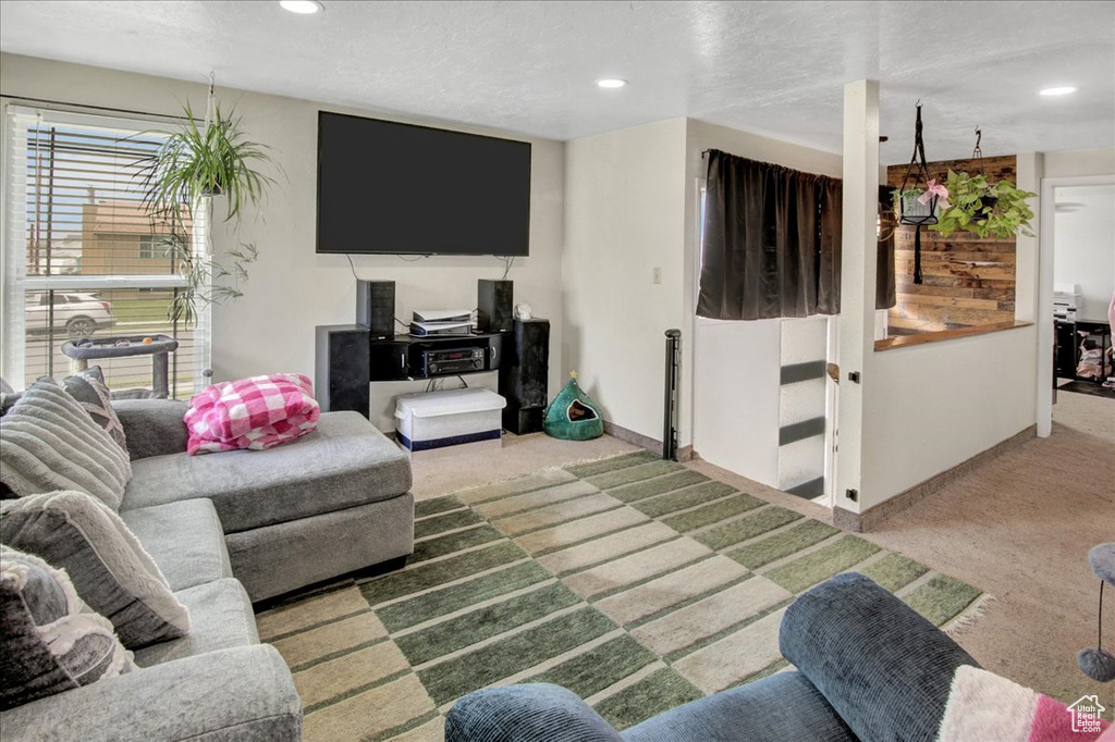 Photo 3 for MLS #2106643 at 448 Parkinson Dr