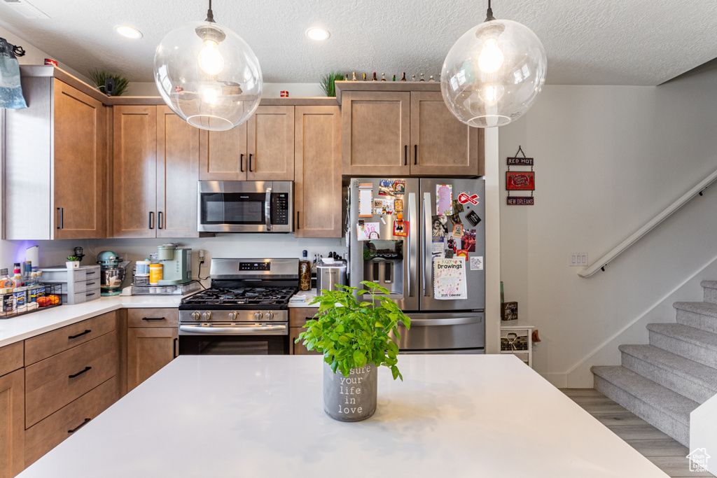 604 N SEGO WAY #220 Farmington, UT 84025
