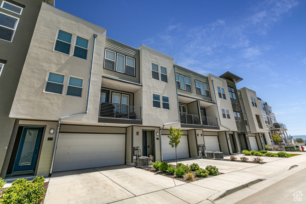 604 N SEGO WAY #220 Farmington, UT 84025