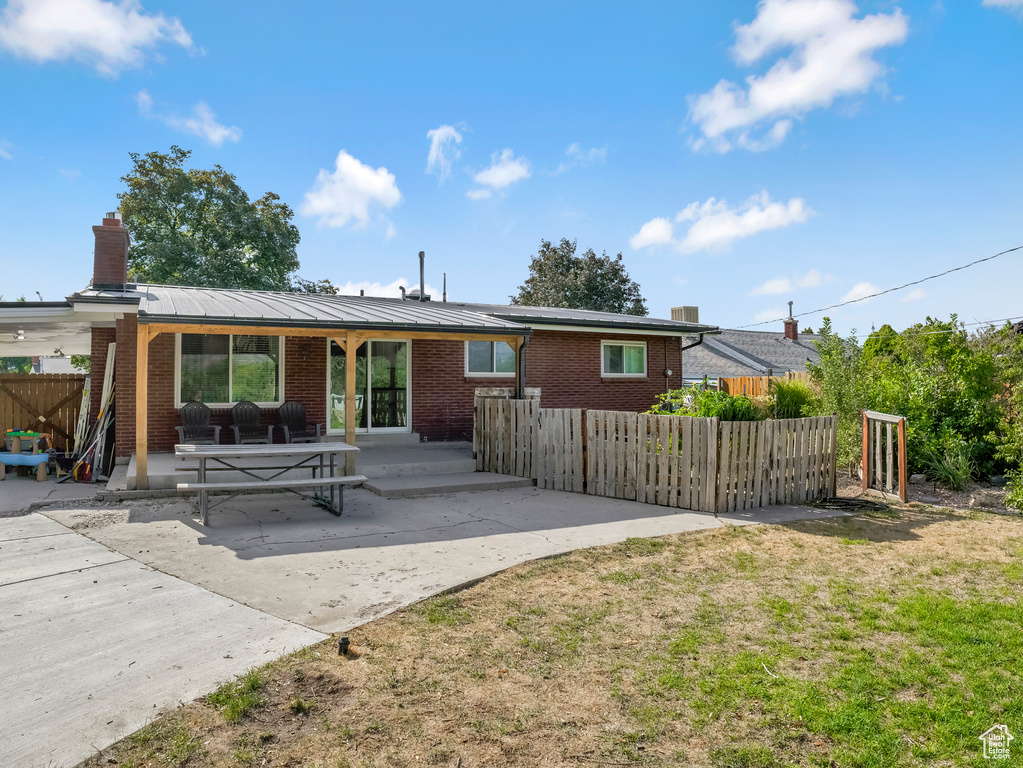 Photo 30 for MLS #2106649 at 523 S Main