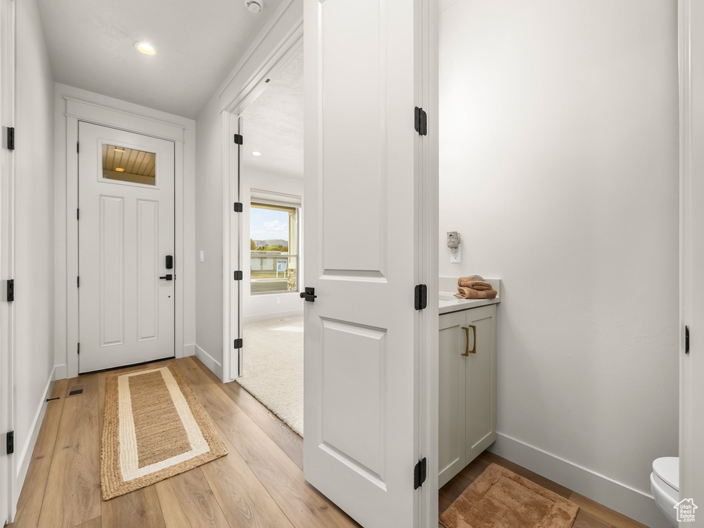 Photo 3 for MLS #2106655 at 314 N 1070 East