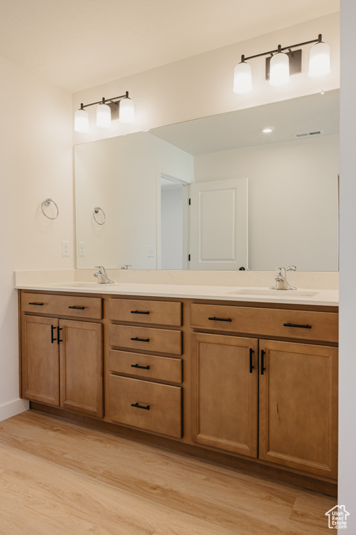 Photo 15 for MLS #2106664 at 3646 N Oak Blvd #322