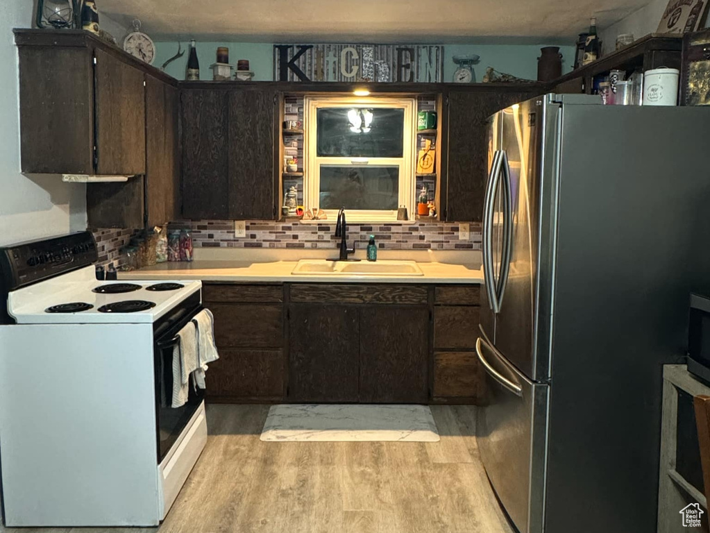 Photo 13 for MLS #2106666 at 256 Clay St