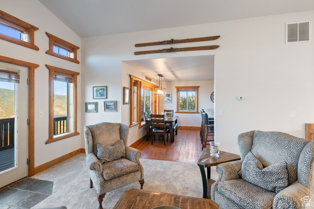 Photo 7 for MLS #2106670 at 144 N Rockport Blvd