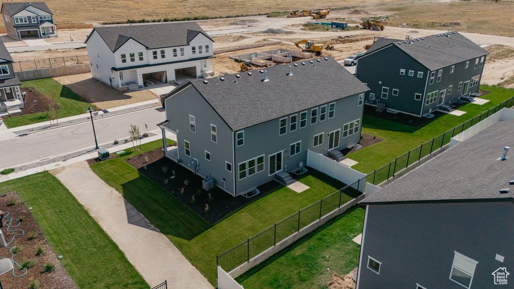Photo 1 for MLS #2106676 at 3629 N Oak Blvd #335