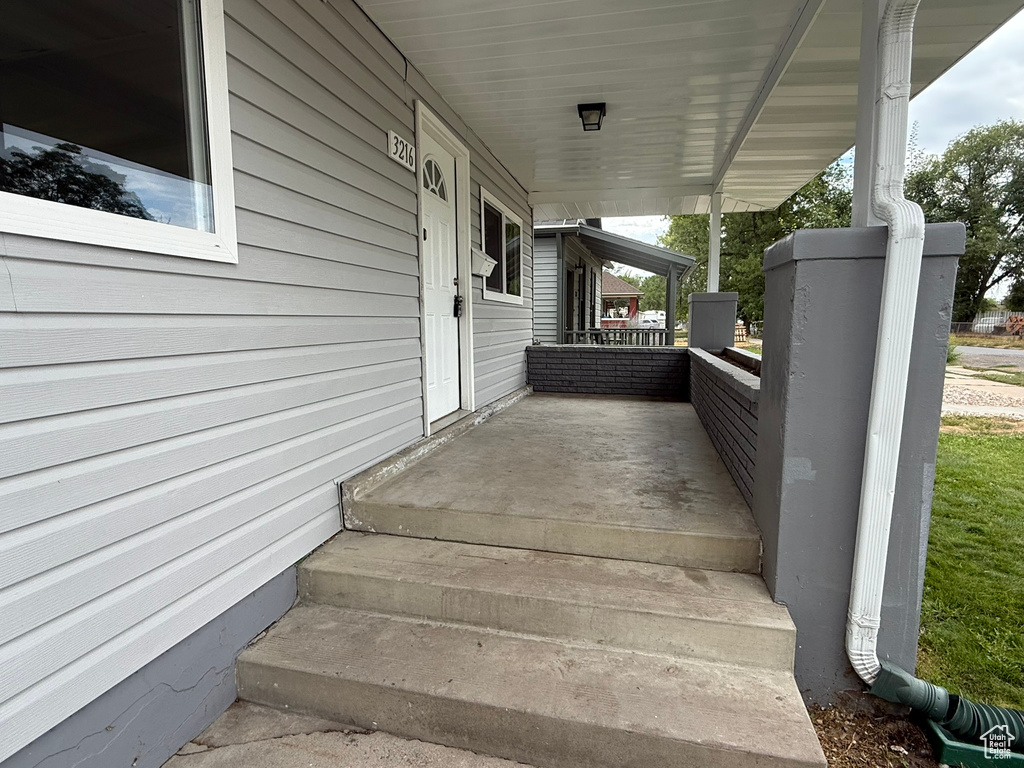 Photo 4 for MLS #2106678 at 3216 Ogden Ave