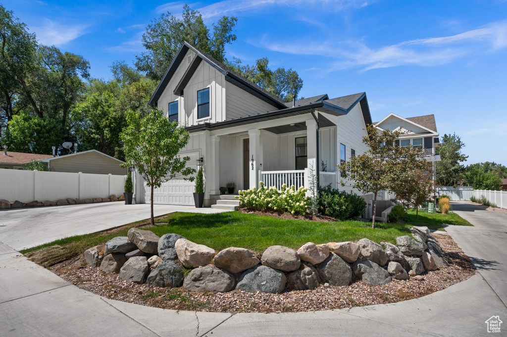 Photo 3 for MLS #2106683 at 1962 E Janet Kay Ln