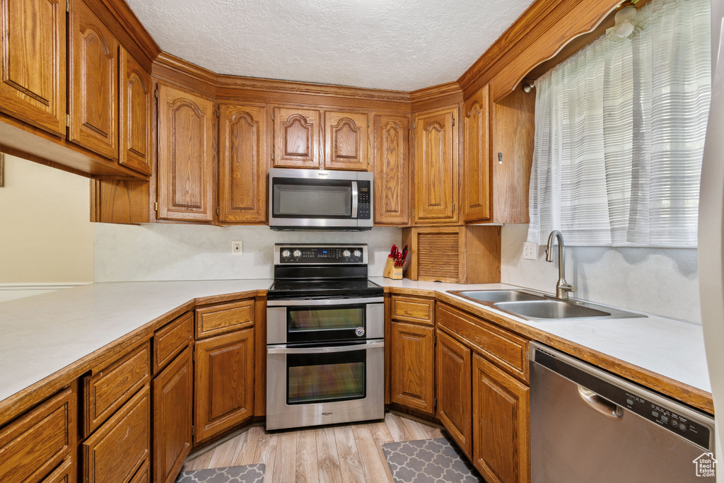 Photo 8 for MLS #2106711 at 553 N 200 West