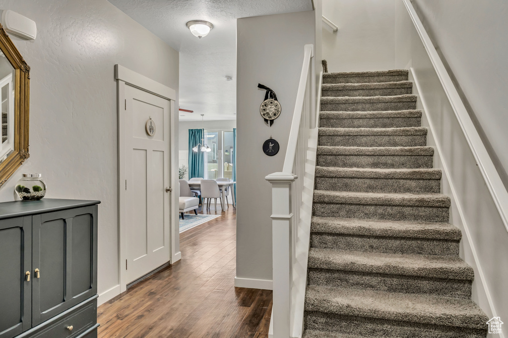 293 W 710 N Centerville, UT 84014