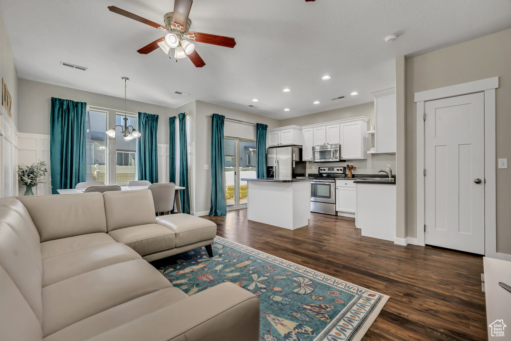293 W 710 N Centerville, UT 84014