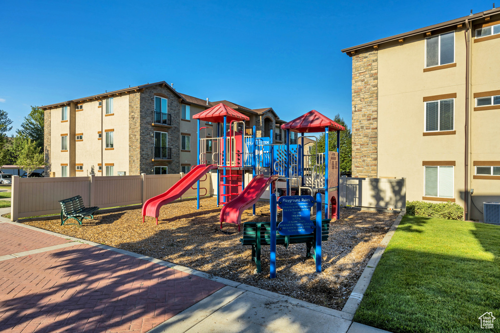 293 W 710 N Centerville, UT 84014