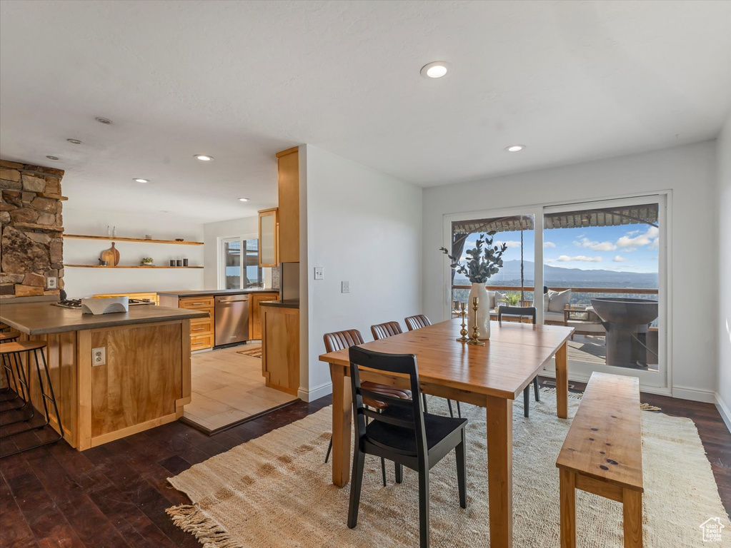 Photo 10 for MLS #2106725 at 9072 S Greenhills Dr