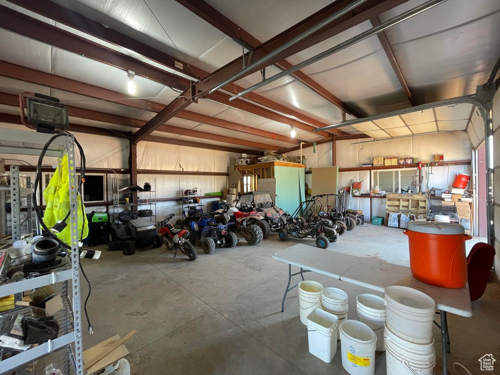 6484 S COYOTE RD Apple Valley, UT 84737