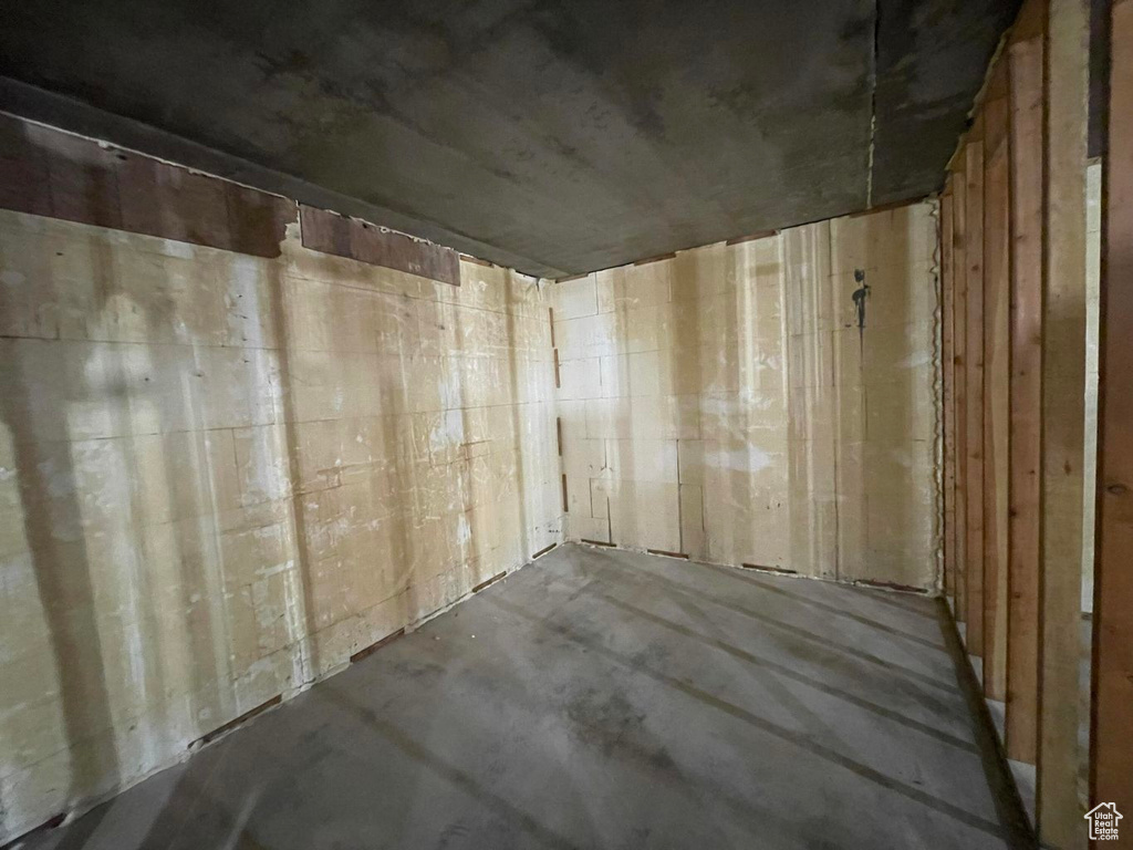 6484 S COYOTE RD Apple Valley, UT 84737