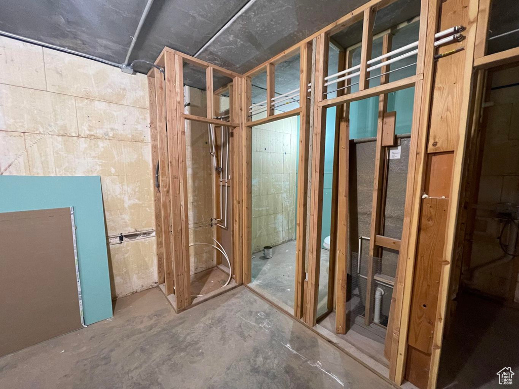 6484 S COYOTE RD Apple Valley, UT 84737