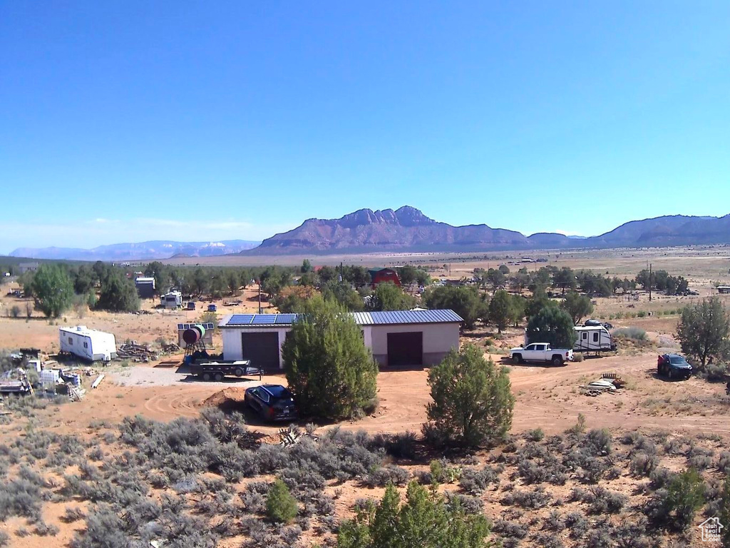 6484 S COYOTE RD Apple Valley, UT 84737