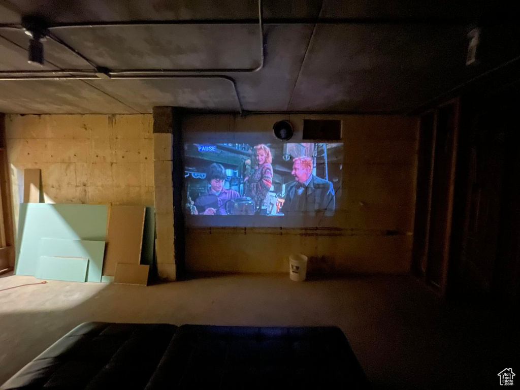 6484 S COYOTE RD Apple Valley, UT 84737