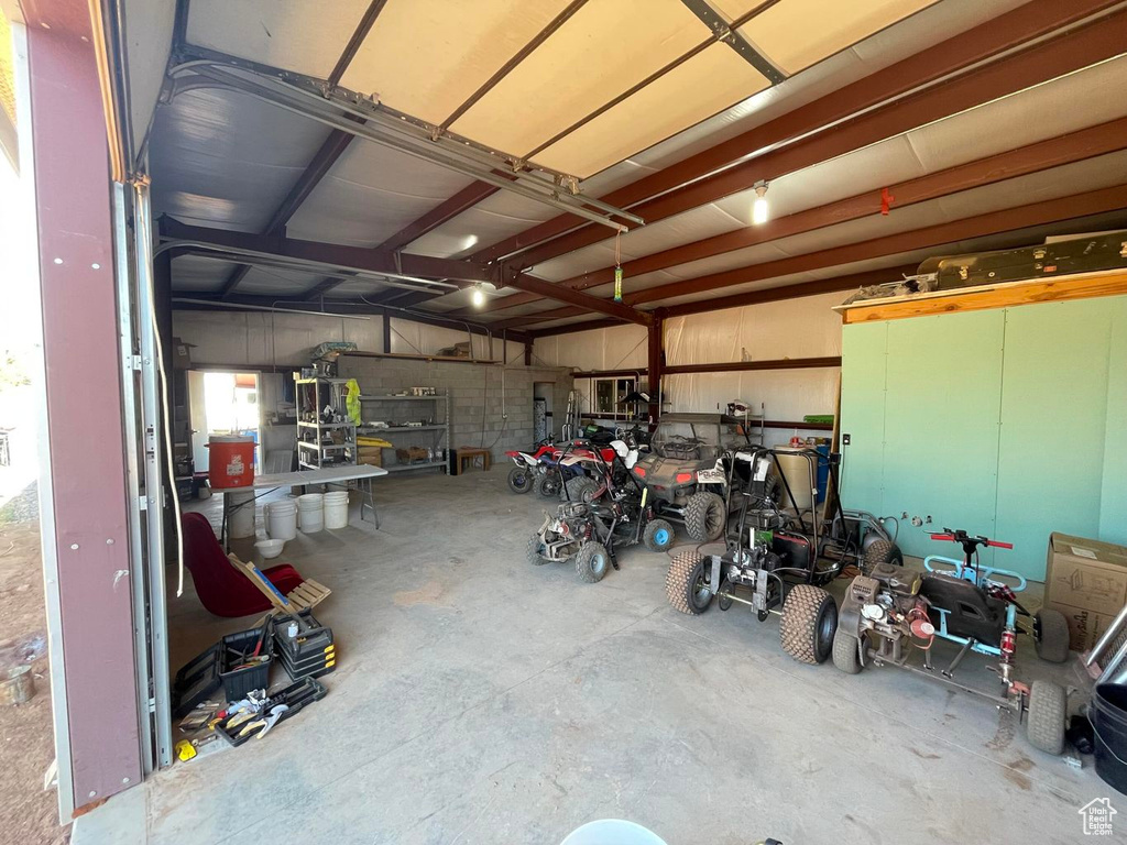 6484 S COYOTE RD Apple Valley, UT 84737