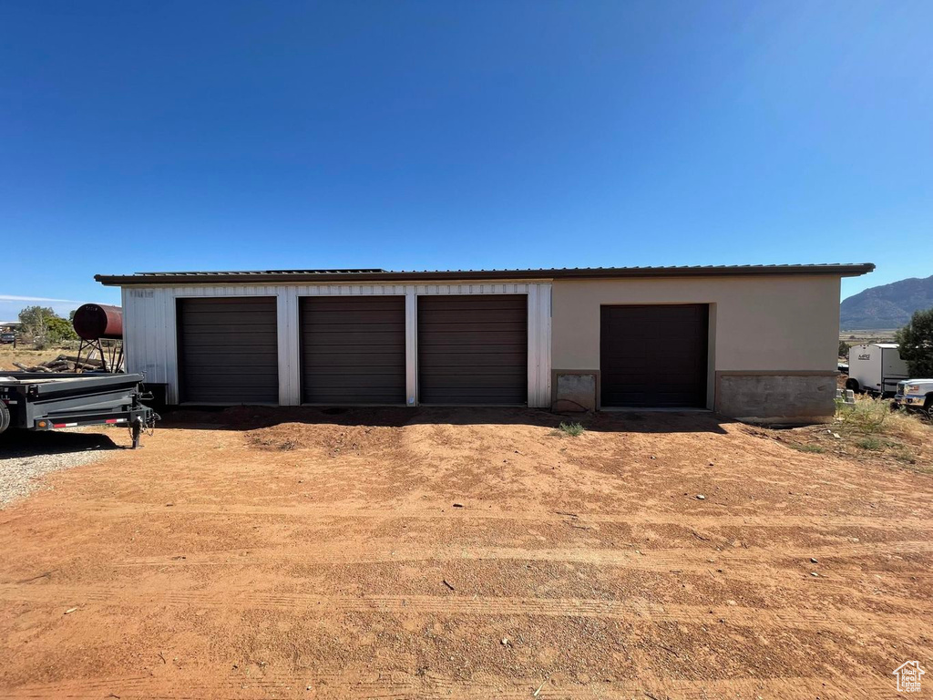 6484 S COYOTE RD Apple Valley, UT 84737