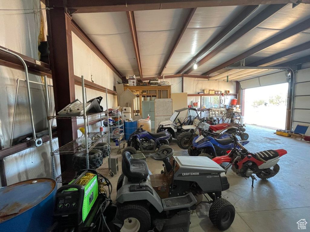 6484 S COYOTE RD Apple Valley, UT 84737