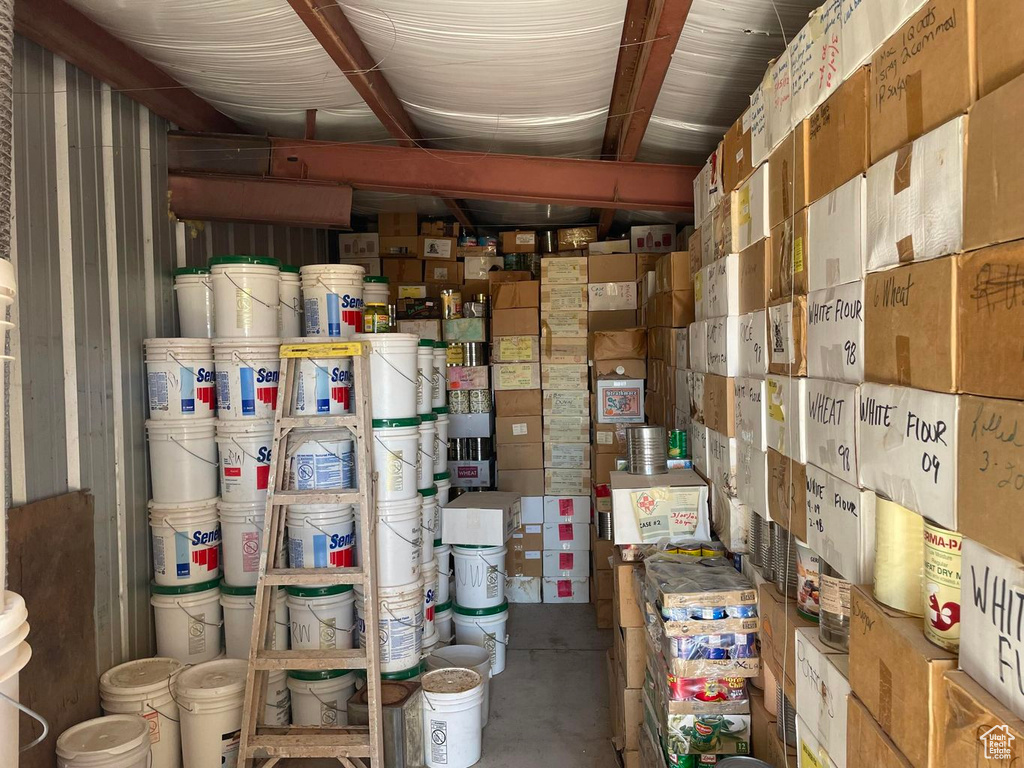 6484 S COYOTE RD Apple Valley, UT 84737