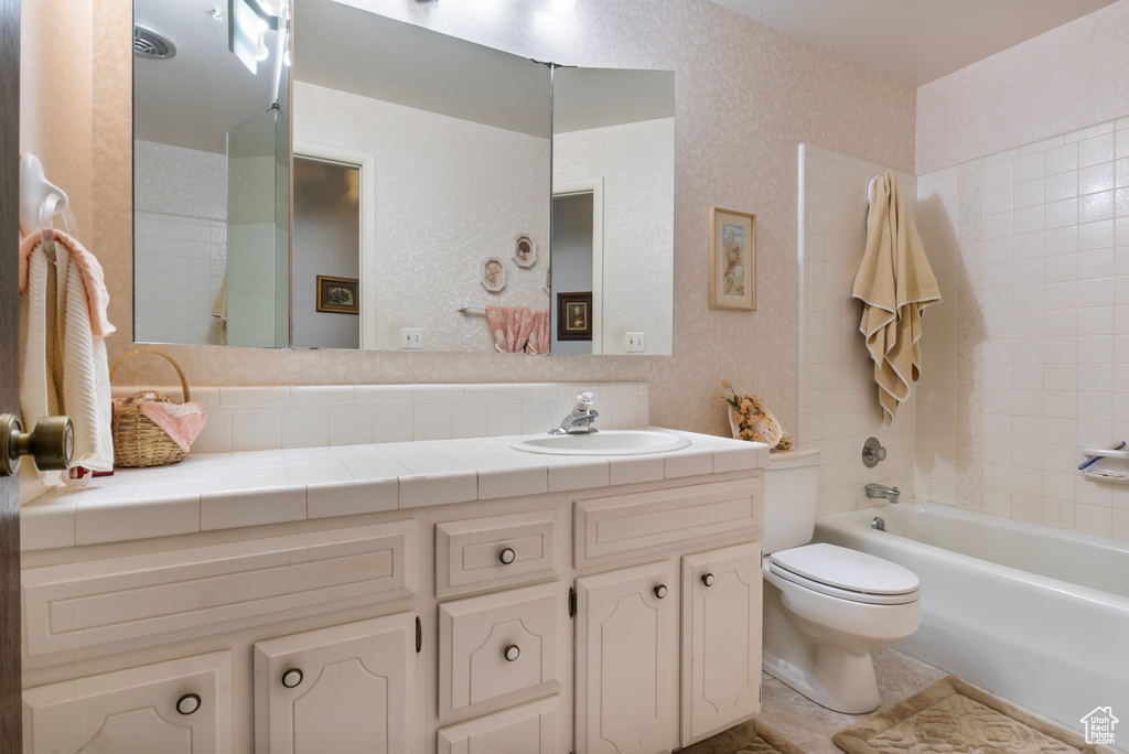 Photo 16 for MLS #2106745 at 134 Skyline Dr