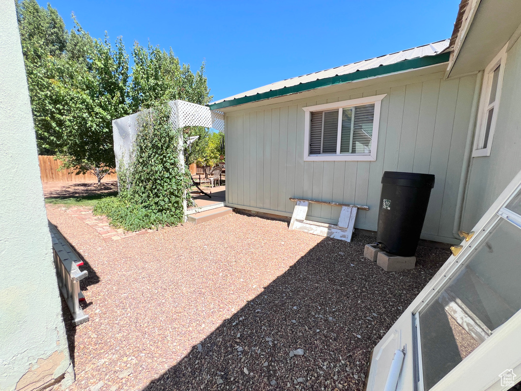 Photo 33 for MLS #2106752 at 341 E 500 North