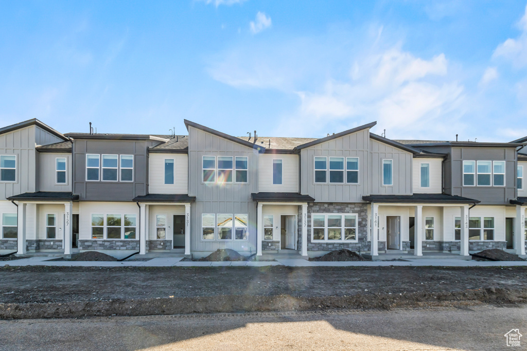 Photo 4 for MLS #2106756 at 271 W 925 North #I55