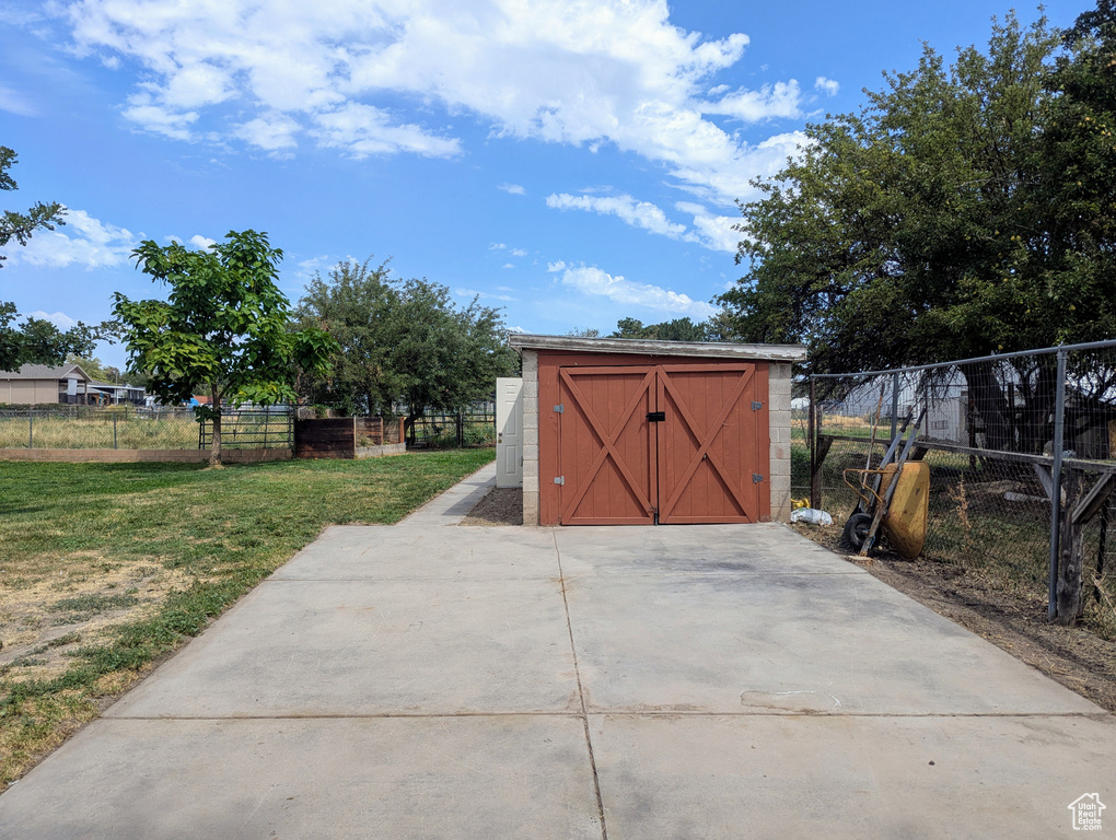 2366 W 10755 S South Jordan, UT 84095