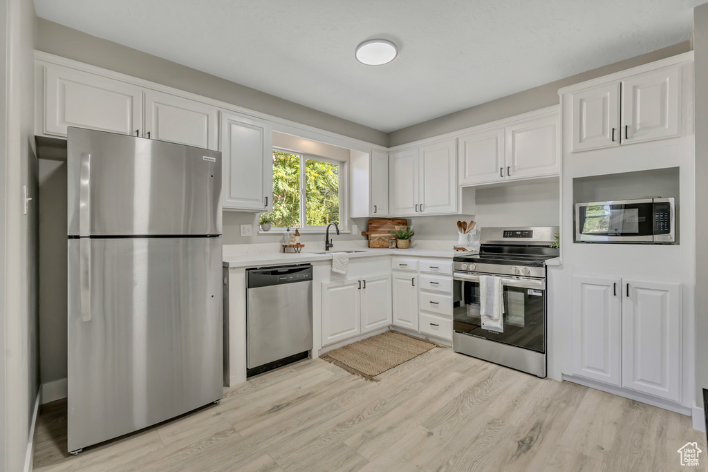 Photo 3 for MLS #2106788 at 608 E 8800 South
