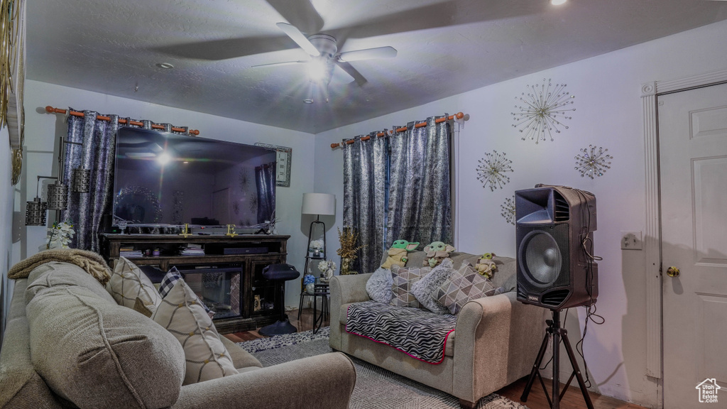 Photo 9 for MLS #2106795 at 1614 W 50 North