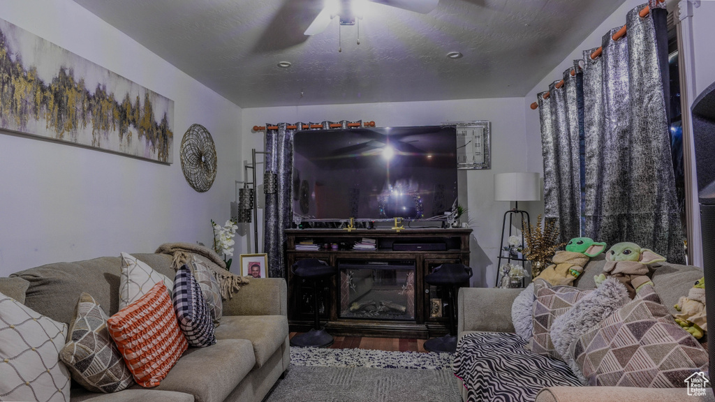 Photo 8 for MLS #2106795 at 1614 W 50 North